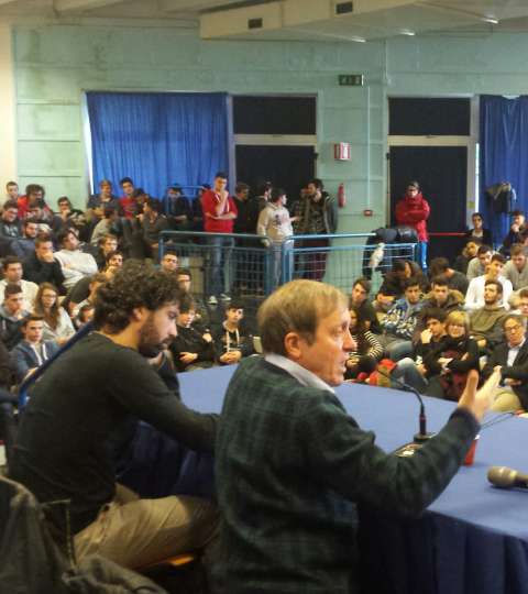 Donati e Tommasi con gli studenti